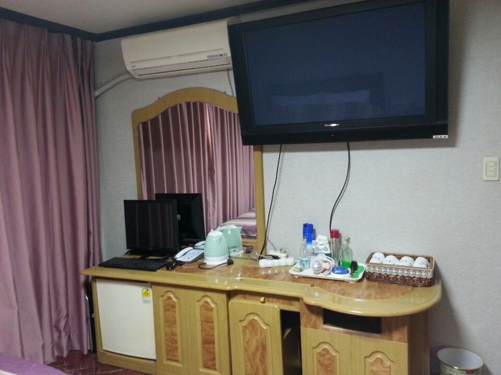 Coin Motel Μπουσάν Εξωτερικό φωτογραφία