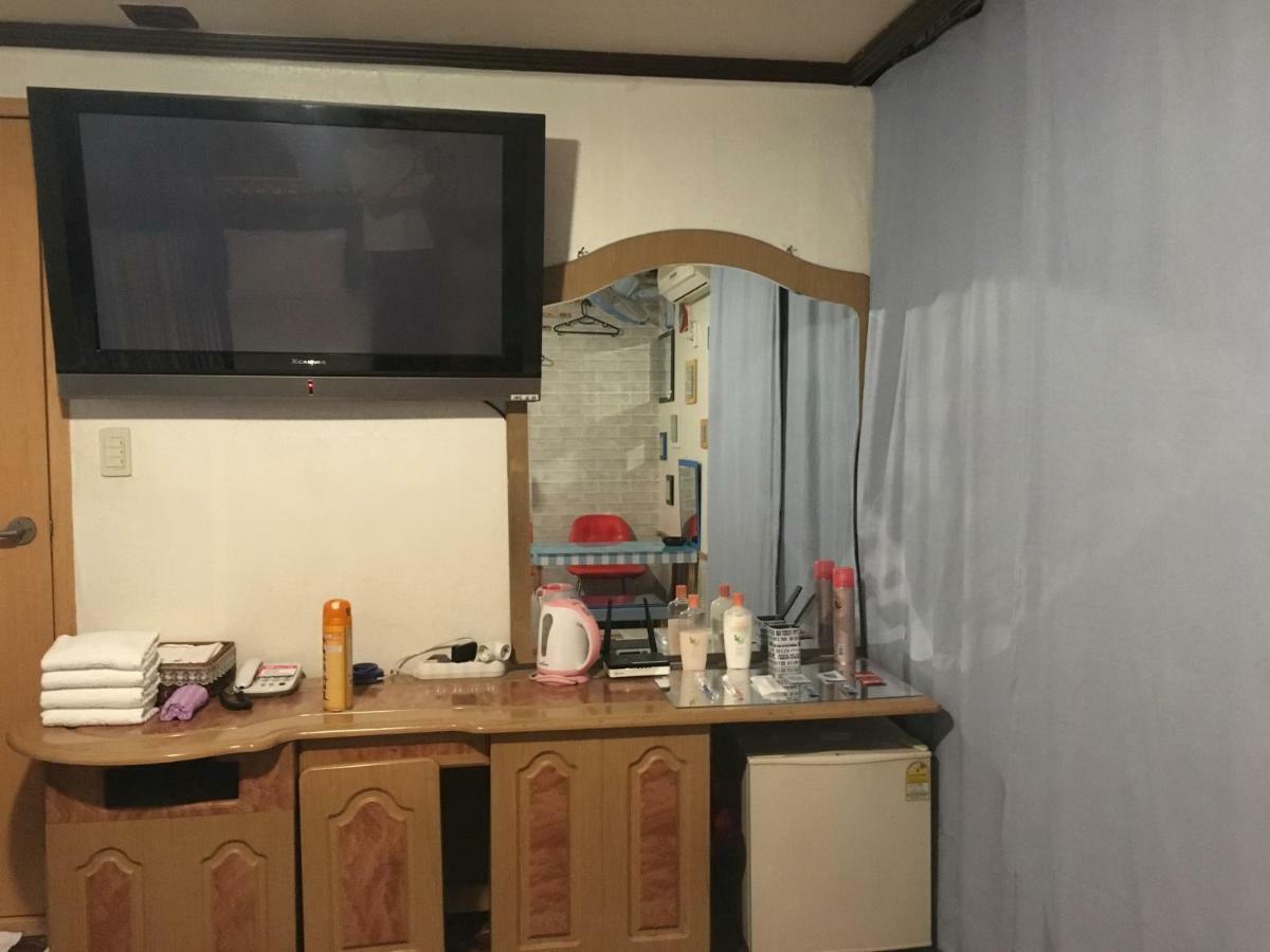 Coin Motel Μπουσάν Εξωτερικό φωτογραφία