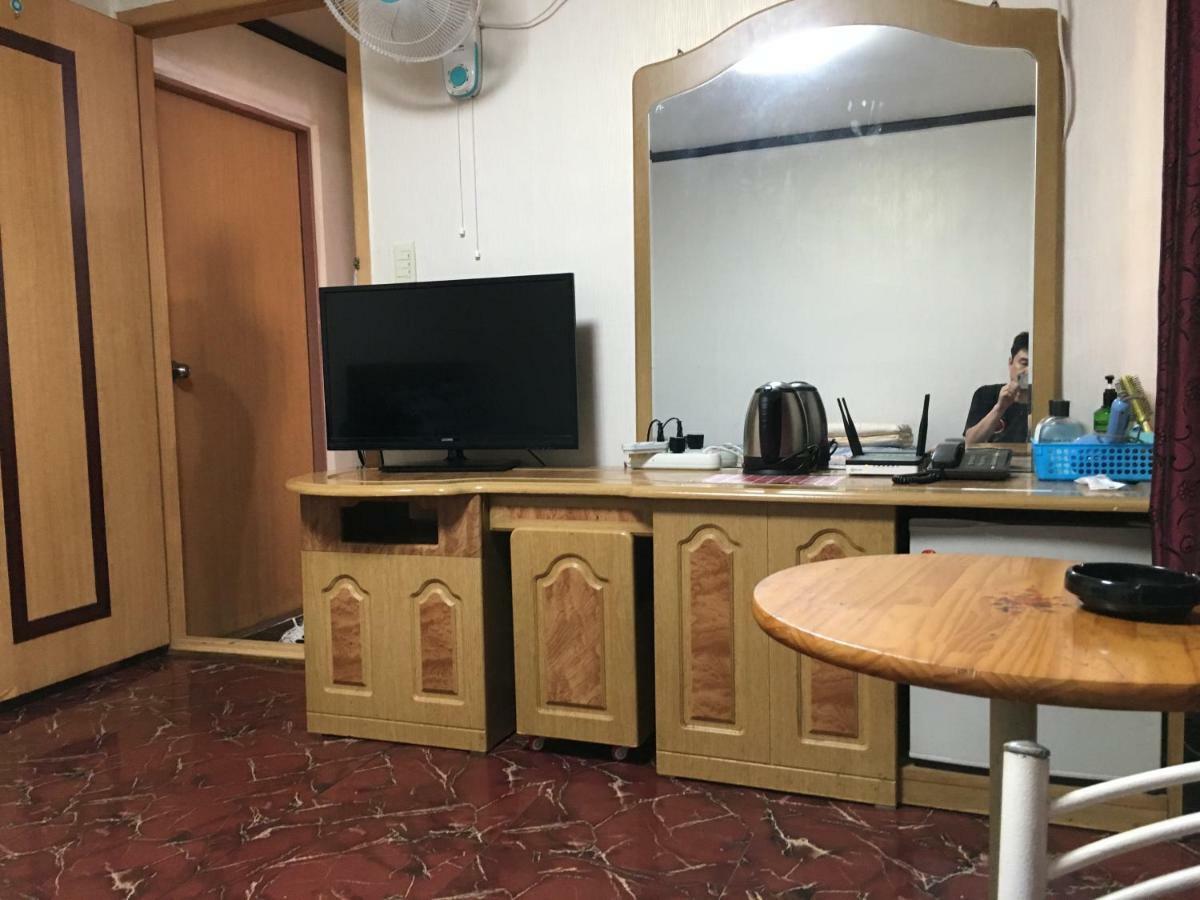 Coin Motel Μπουσάν Εξωτερικό φωτογραφία