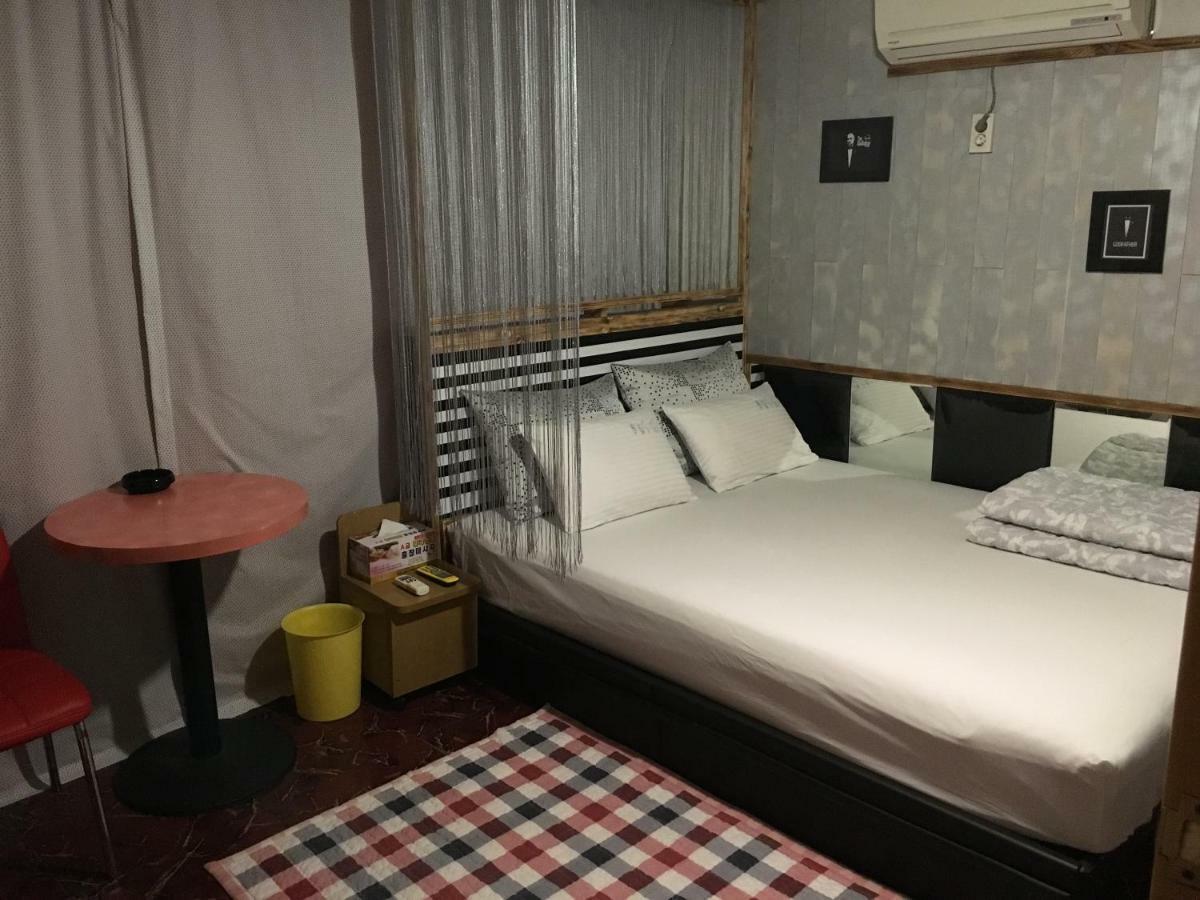 Coin Motel Μπουσάν Εξωτερικό φωτογραφία